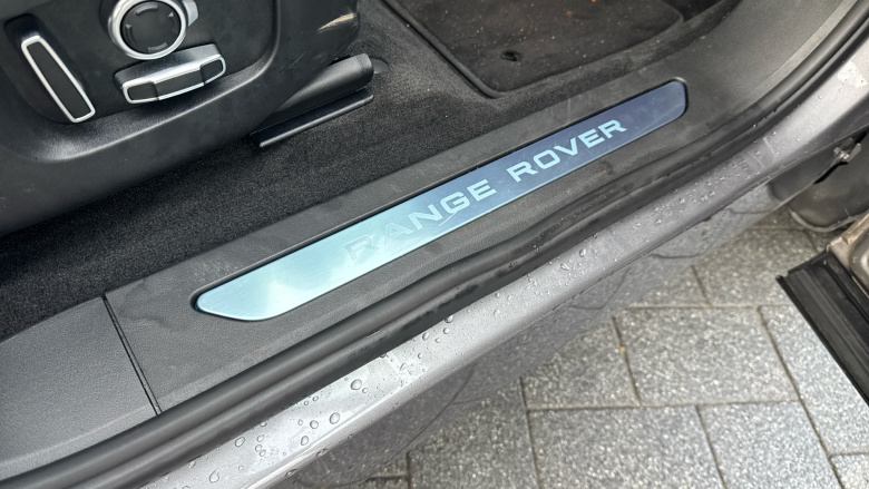 Land Rover Range Rover Evoque 2.0 D200 Dynamic HSE 5dr Auto Diesel Hatchback